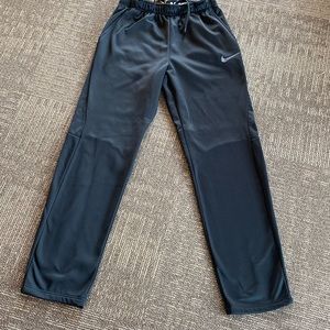 Mens Nike sweatpants in size MT